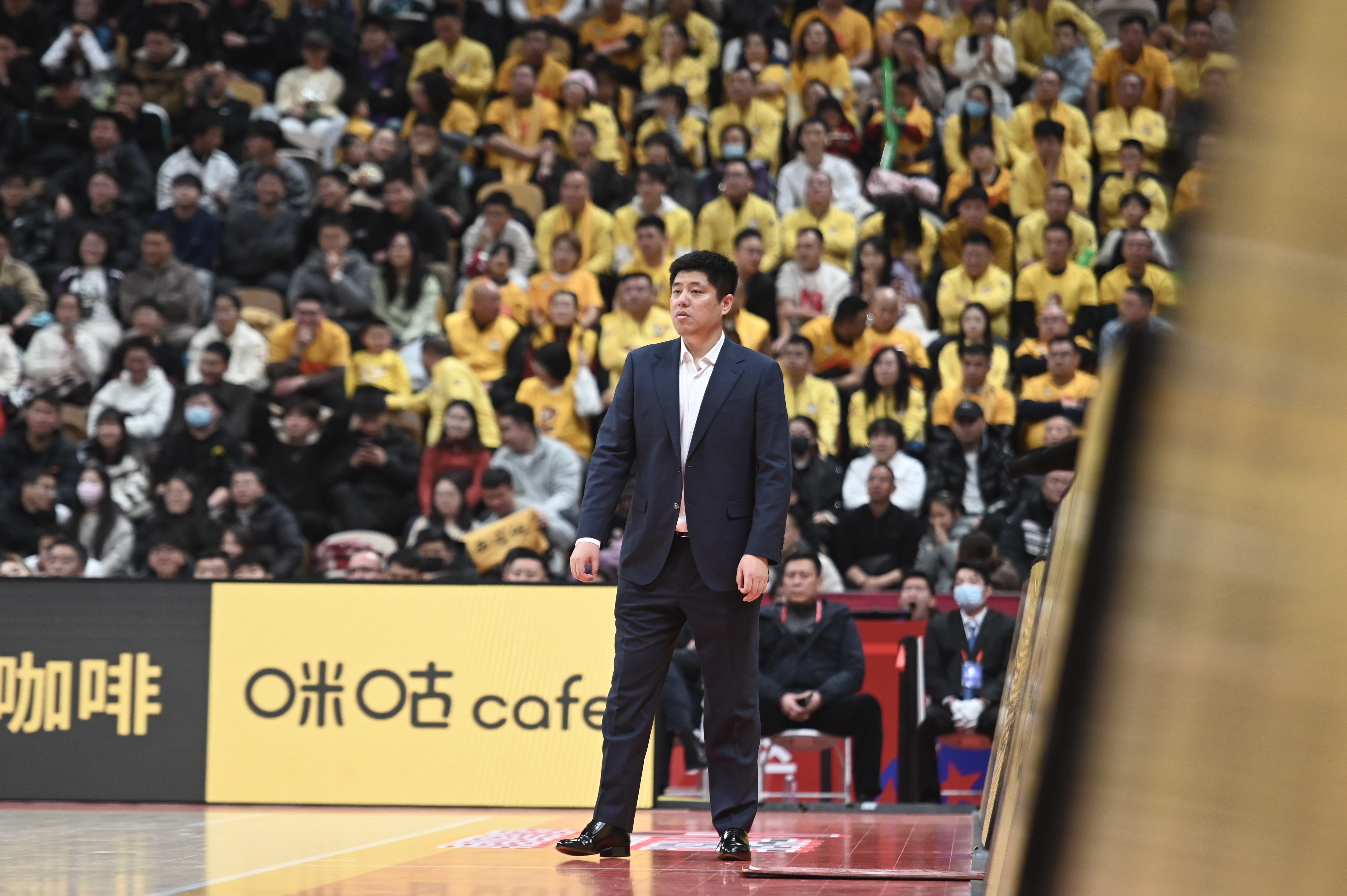 山西被罚主因：观众向场内扔水杯 本季多次出现赛场秩序违规行为